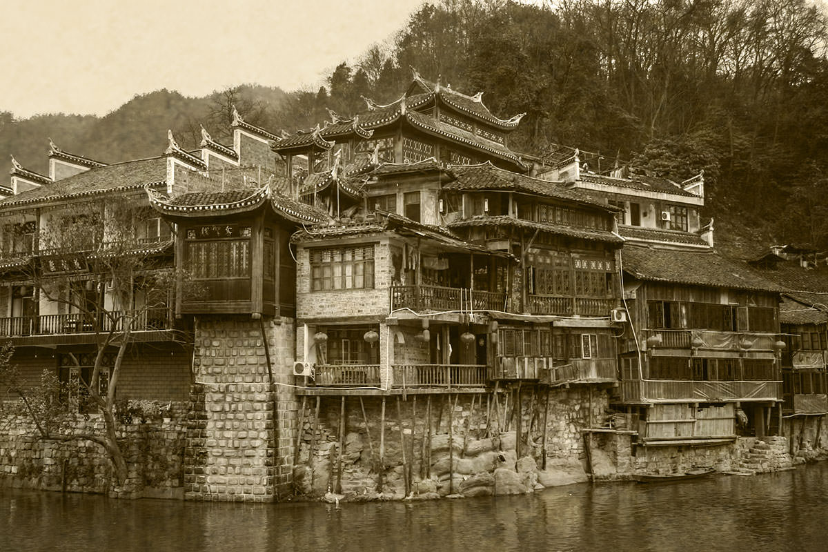 Wasserstadt Fenghuang / Hunan