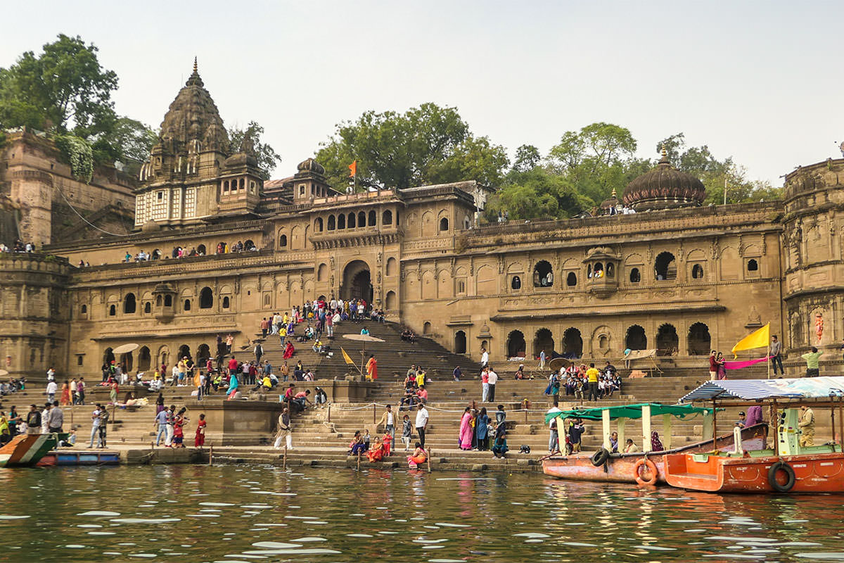 Badeplatz (ghat) in Maheshwar