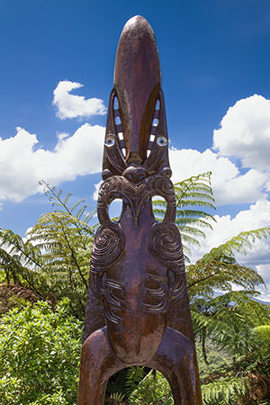Maori-Schnitzkunst / Waimangu