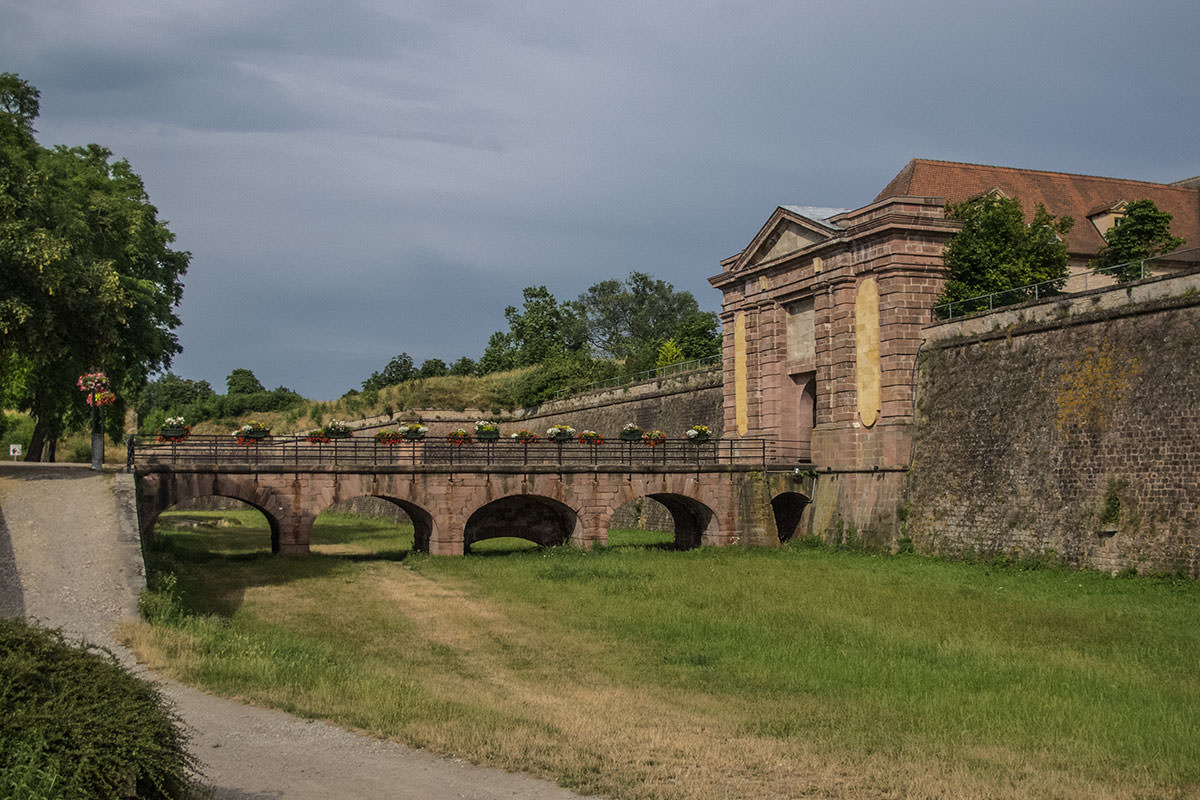 Festungsmauer/ Neuf-Brisach