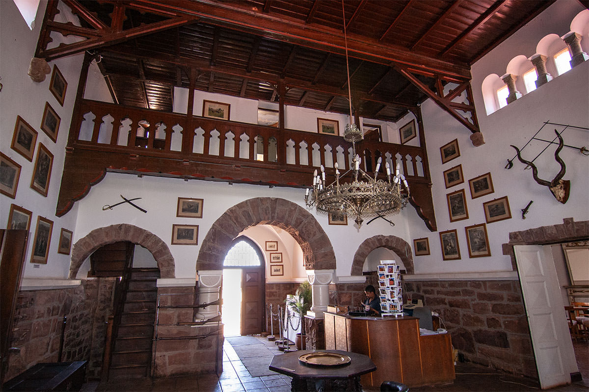Schloss Duwisib - Eingangshalle